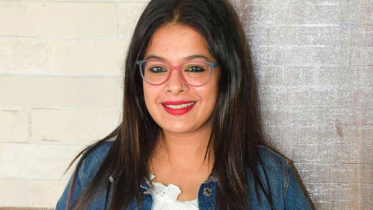 ‘তোদের ছাড়া বাঁচব না’ কেন বললেন ইমন?