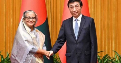 গ্রেট হল ‘অব দ্য পিপল’ এ চীনের প্রধানমন্ত্রীর সঙ্গে শেখ হাসিনার বৈঠক