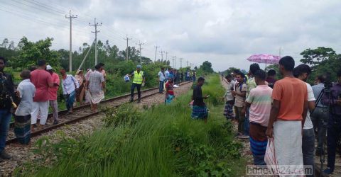 রেললাইনে ৫ লাশ নিয়ে ধোঁয়াশা, মুখের ছবি তুলে পাঠানো হচ্ছে স্টেশনে স্টেশনে