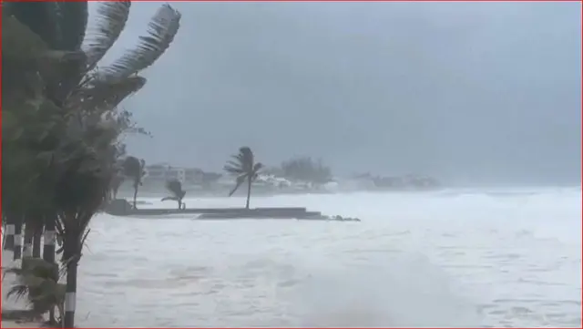 আরও ভয়ংকর শক্তি সঞ্চয় করে এগিয়ে আসছে হারিকেন বেরিল