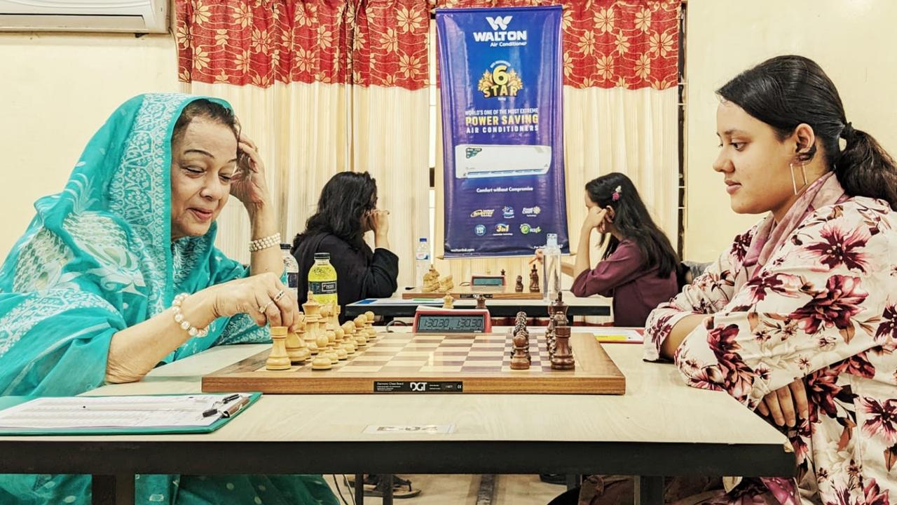 অলিম্পিয়াডে সুযোগ পেলেন ৮২ বছরের রাণী হামিদ