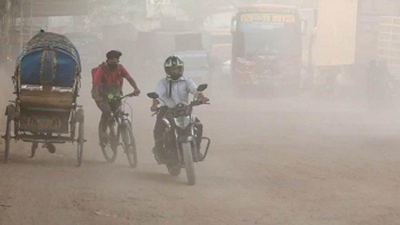 দূষণের তালিকায় শীর্ষে লাহোর, ঢাকার অবস্থা কেমন