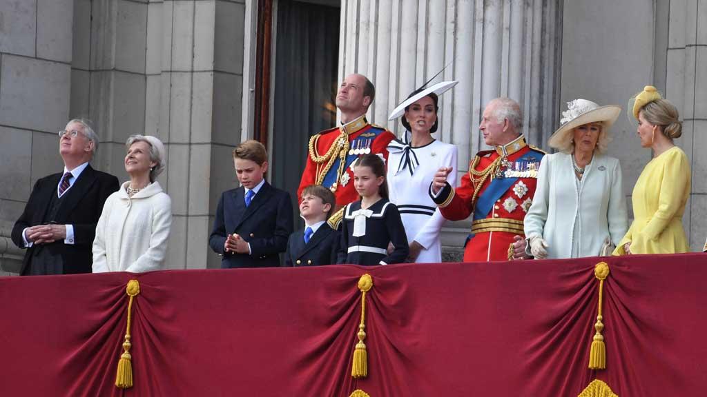 যুক্তরাজ্যে নির্বাচন: রাজা ও রাজ পরিবারের সদস্যরা কী ভোট দিতে পারেন?