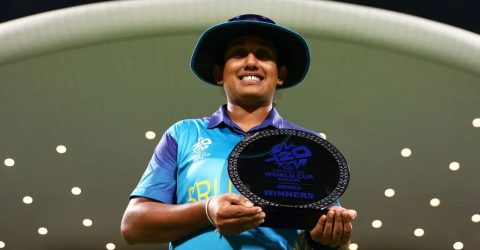 ২০২৫ বিশ্বকাপ খেলে অবসর নেবেন শ্রীলঙ্কার অধিনায়ক