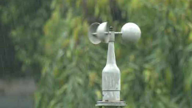 ৬০ কিলোমিটার বেগে ঝড়ের শঙ্কা, ফের বাড়তে পাড়ে বৃষ্টি