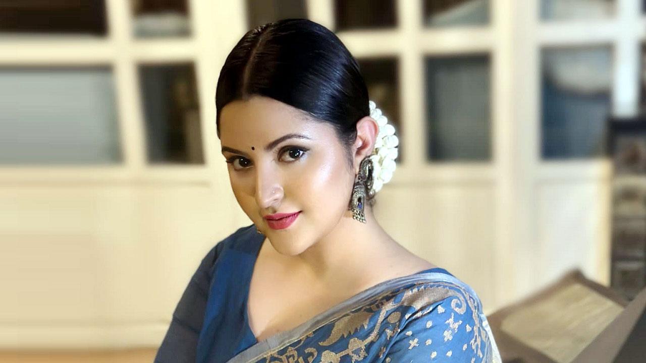 হাসিনার পতন ও নিজের গ্রেপ্তারের যে যোগসূত্র পাচ্ছেন পরীমণি