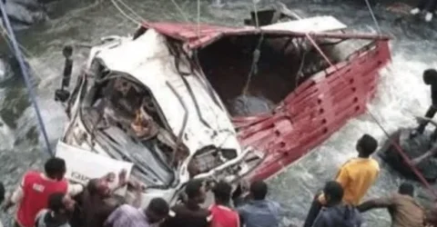 ইথিওপিয়ায় সড়ক দুর্ঘটনায় নিহত ৬০