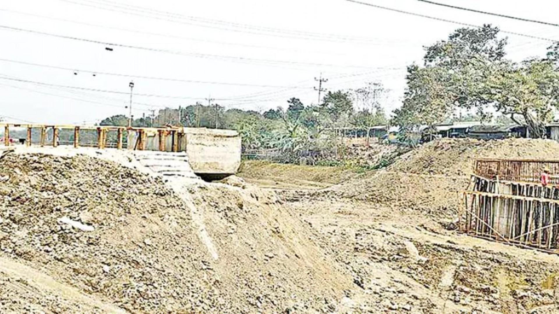 কুষ্টিয়ায় জিকে সেচ প্রকল্পের নাজুক অবস্থা, ক্ষতিগ্রস্ত কৃষক