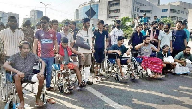 আজ জুলাই বিপ্লবে আহতদের হাতে স্বাস্থ্যকার্ড তুলে দেবেন প্রধান উপদেষ্টা