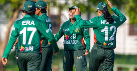 ৪ উইকেটের জয়ে সিরিজ বাঁচিয়ে রাখল বাংলাদেশ