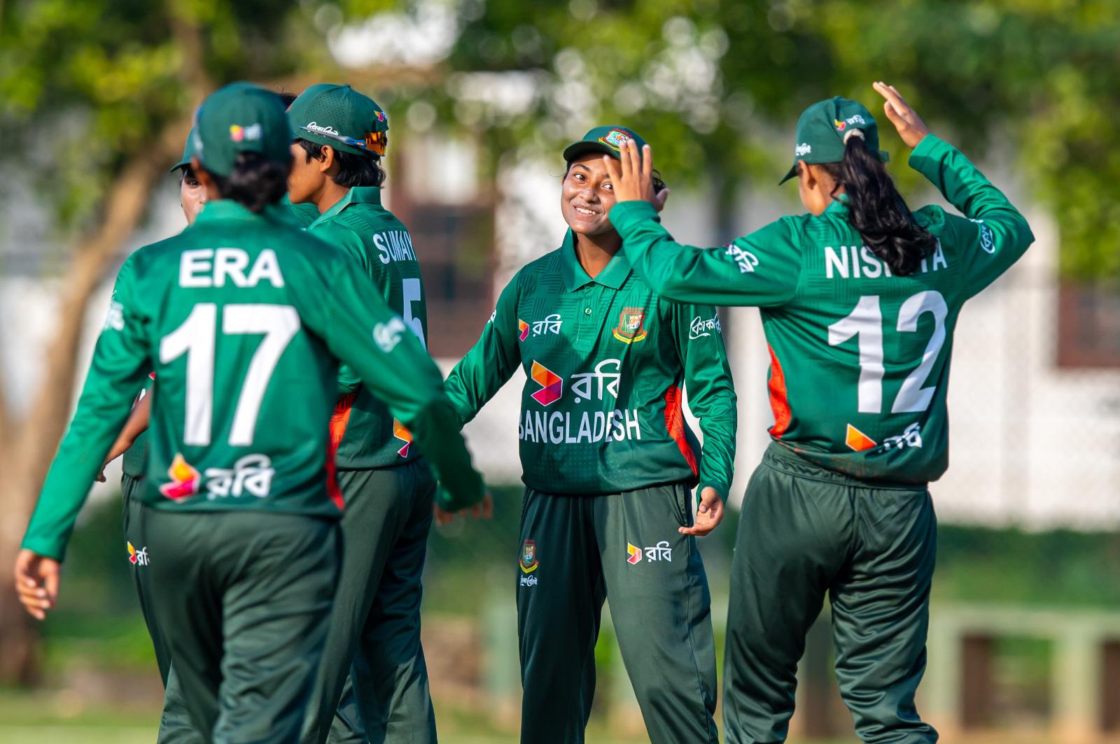 ৪ উইকেটের জয়ে সিরিজ বাঁচিয়ে রাখল বাংলাদেশ