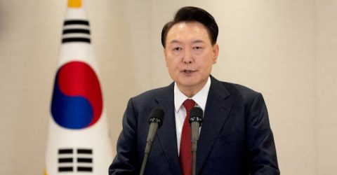 এবার শুনানিতে হাজির হতে অপারগতা প্রকাশ করলেন দ. কোরিয়ার অভিশংসিত প্রেসিডেন্ট