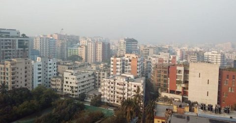 দূষিত বাতাসের নগরীতে প্রথম লাহোর, ঢাকা তৃতীয়