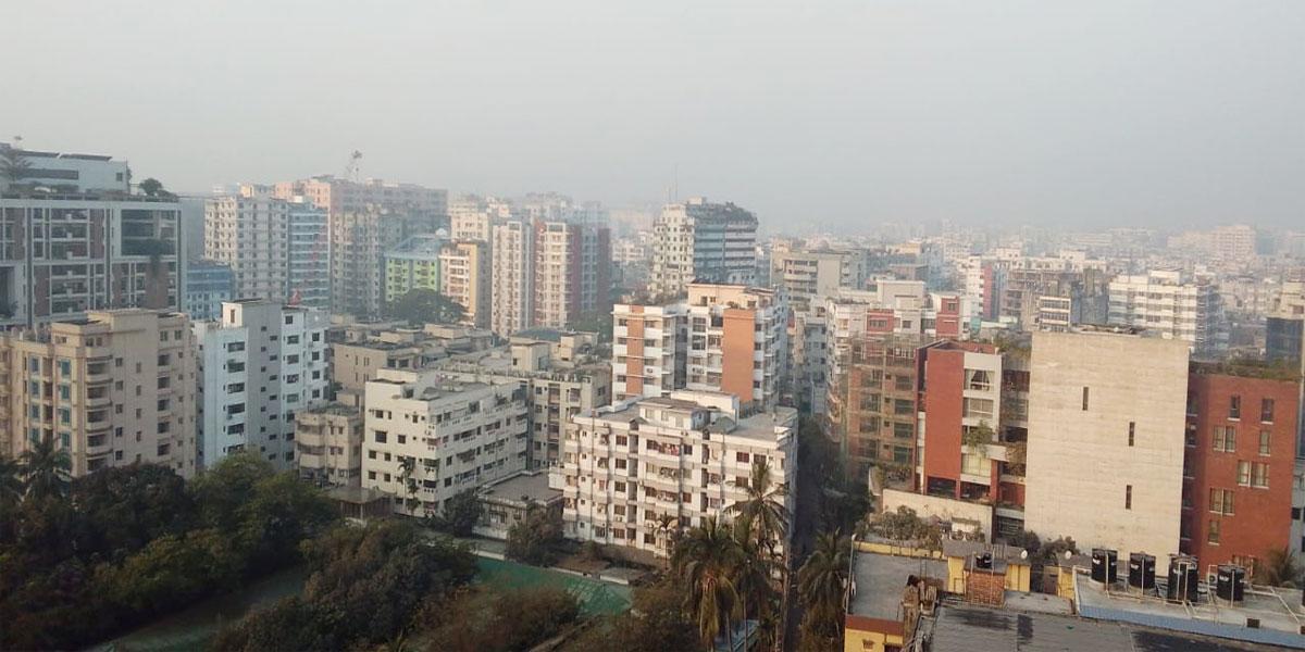 দূষিত বাতাসের নগরীতে প্রথম লাহোর, ঢাকা তৃতীয়