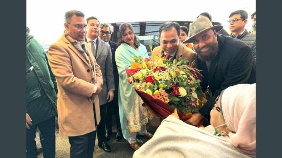 সাত বছর পর দেখা হলো মা-ছেলের