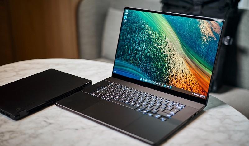 আসুস প্রো আর্ট পি১৬: ক্রিয়েটরদের জন্য পোর্টেবল স্টুডিও