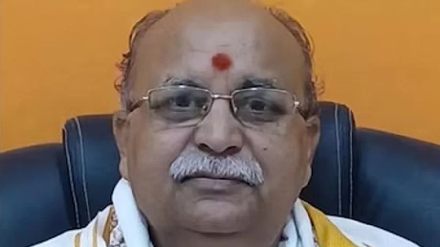 ‘চার সন্তানের জন্ম দিন, এক লাখ পুরস্কার নিন’