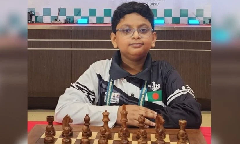 বিশ্বচ্যাম্পিয়ন কার্লসেনকে হারাল ৯ বছরের বাংলাদেশি দাবাড়ু!