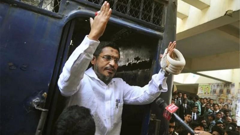 ১৭ বছর পর কারামুক্ত হলেন বাবর