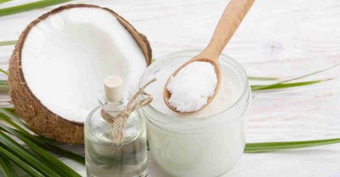 শীতে নারকেল তেল জমে যাচ্ছে? জেনে নিন টিপস