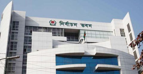ভোটার হালনাগাদে ইমাম-পুরোহিতের সহায়তা নিতে বললো ইসি
