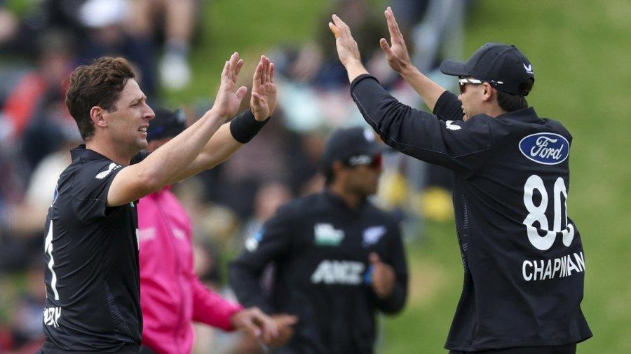 হেনরি-ইয়াংয়ের দাপটে পাত্তাই পেলো না শ্রীলঙ্কা