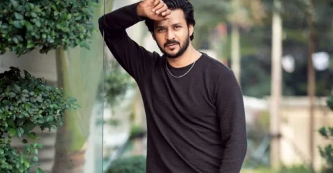 সুখবর দিলেন নিরব