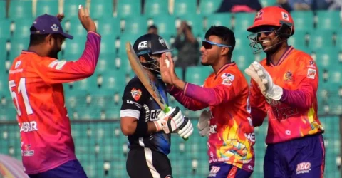 রাজশাহীতে পতন উড়ন্ত রংপুরের