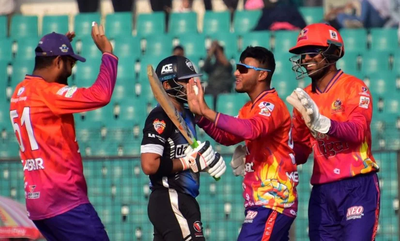 রাজশাহীতে পতন উড়ন্ত রংপুরের
