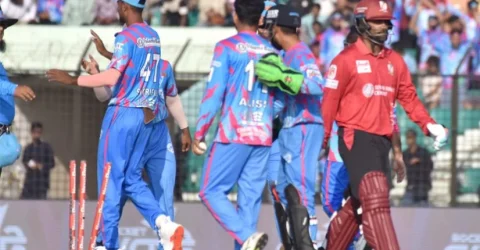 রান আউট হয়ে তর্কে জড়ালেন তামিম