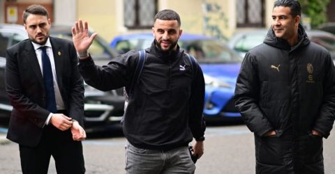 ম্যানসিটি থেকে এসি মিলানে ওয়াকার