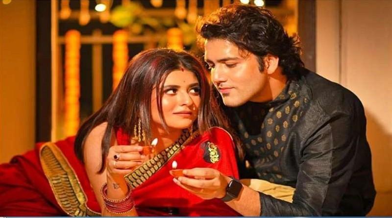 বিয়ের তিন মাসে মা হলেন অভিনেত্রী