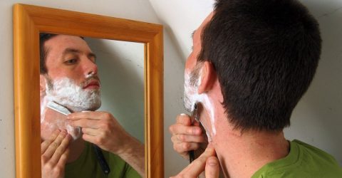 দাড়ি কাটলেই মুখে র‍্যাশ বের হচ্ছে? জেনে নিন টিপস
