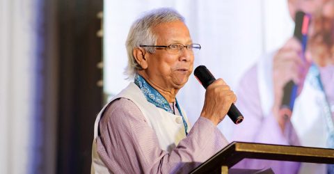 একুশ আমাদের দুঃসাহসী করেছে, গণঅভ্যুত্থান তারই প্রমাণ: প্রধান উপদেষ্টা