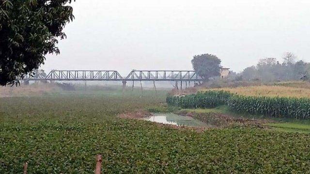 সীমান্তে আটক ভারতীয় নাগরিককে পতাকা বৈঠকের মাধ্যমে ফেরত দিয়েছে বিজিবি