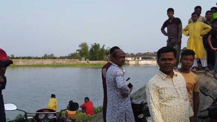 চাচিকে বাঁচাতে গিয়ে নদীতে ডুবে ভাতিজির মৃত্যু