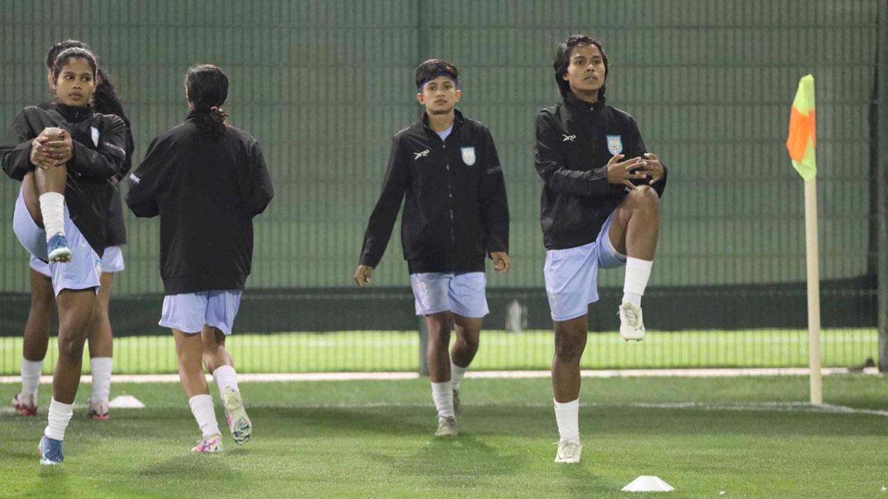 রাতে দুবাইয়ে নামছে ‘নতুন’ বাংলাদেশ দল