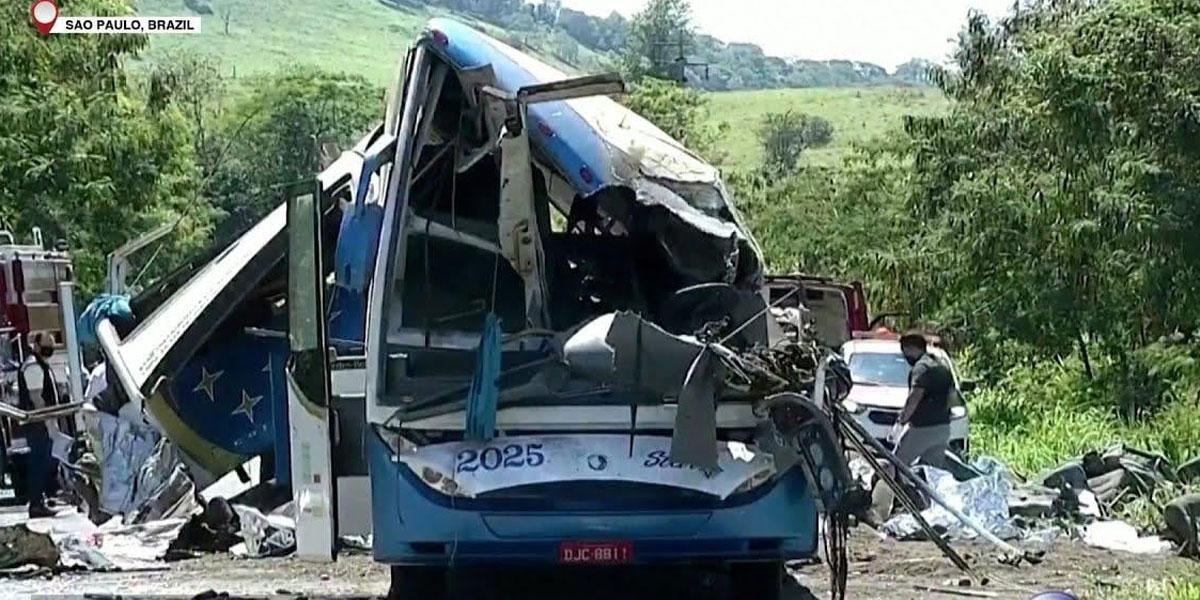 ব্রাজিলে বাস-ট্রাক সংঘর্ষে ১২ বিশ্ববিদ্যালয় শিক্ষার্থীর মৃত্যু, আহত ১৯