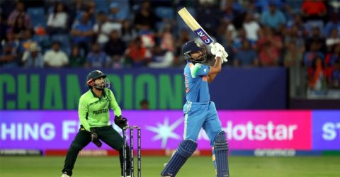 পাকিস্তানকে বাজেভাবে হারানোর পরও মন ভরেনি আইয়ারের
