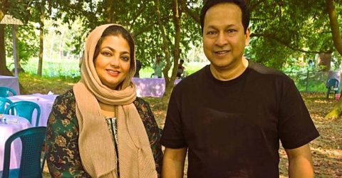 হেনার দেখা পেলেন বাপ্পারাজ