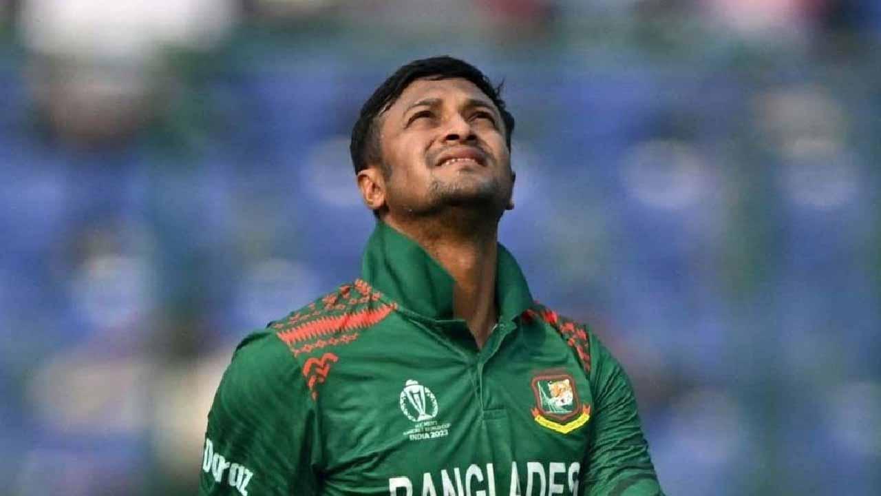 ডিপিএলে নাম লেখাচ্ছেন সাকিব আল হাসান