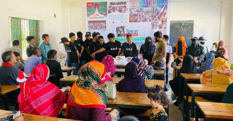 শতাধিক দুস্থ পরিবার পেল ইফতারসামগ্রী