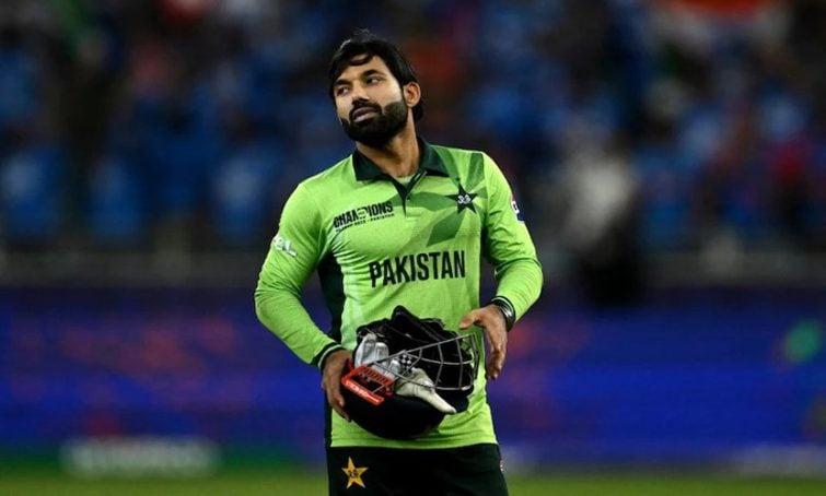 পাকিস্তান তাকিয়ে আছে বাংলাদেশের দিকে