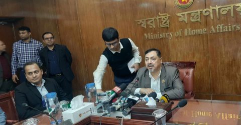 কিছু মানুষের দুর্বৃত্তপনায় এয়ার টিকিটের অস্বাভাবিক দামবৃদ্ধি