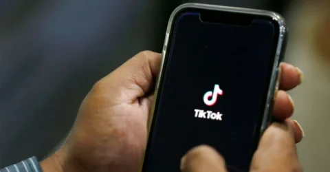 পাকিস্তানে টিকটক করায় মেয়েকে হত্যা করলেন বাবা