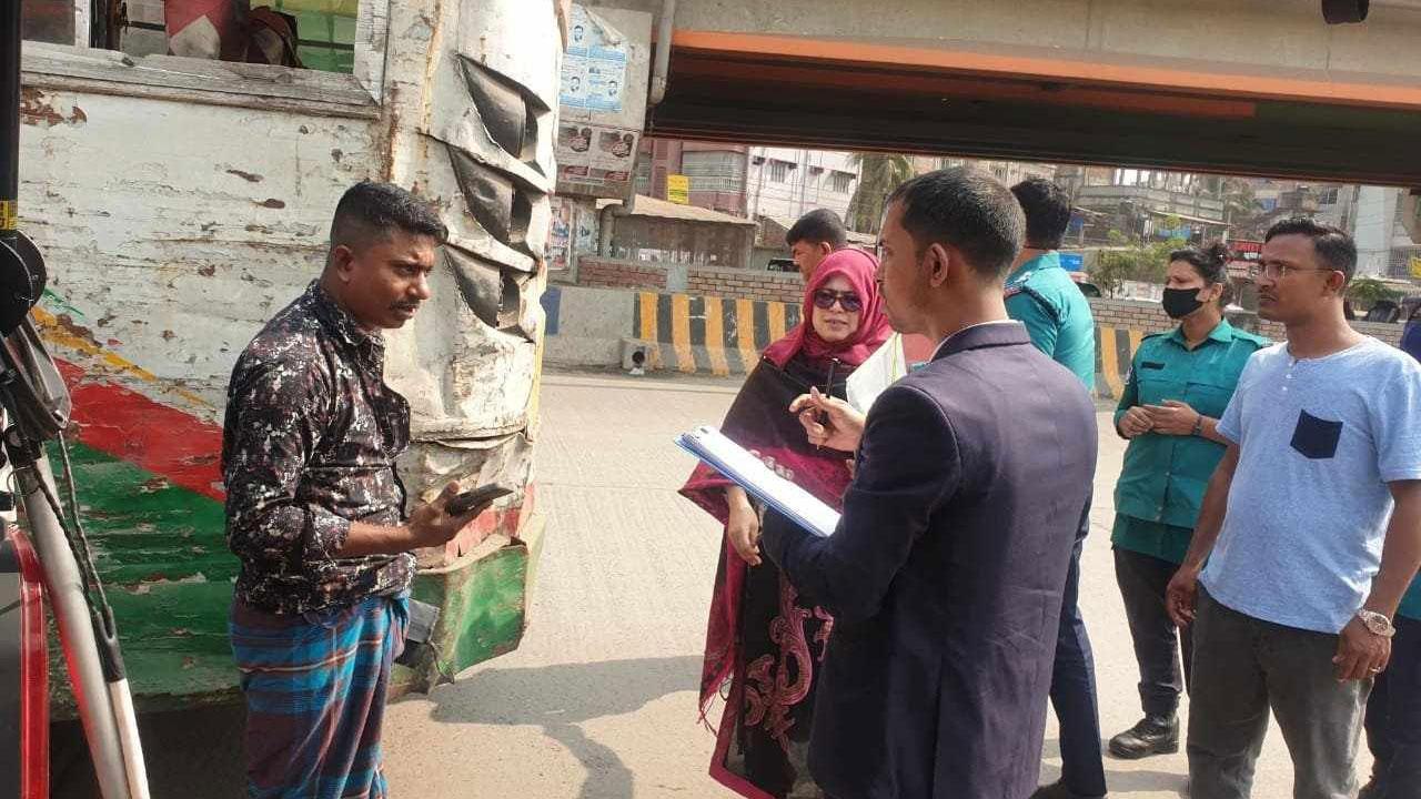 বায়ুদূষণ ও পলিথিন বিরোধী অভিযানে ৪০ লাখ টাকা জরিমানা