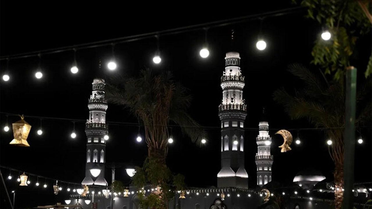 রমজানকে স্বাগত জানাতে প্রস্তুত মসজিদে নববী