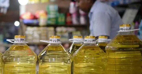 বাজারে সহজে মিলছে না সয়াবিন তেল