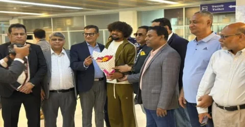 বাংলাদেশে পা রাখলেন হামজা