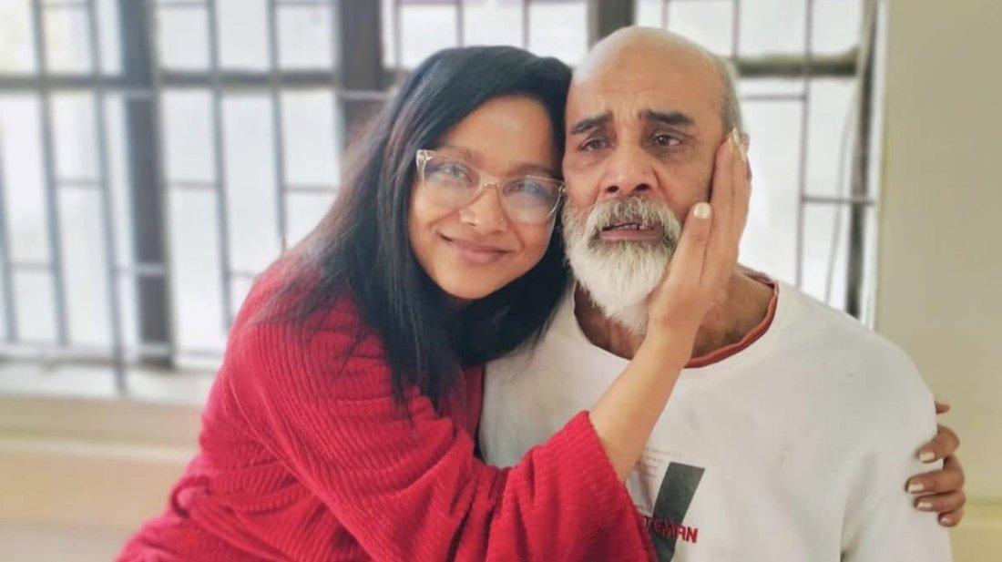 ‘আমার আব্বু চলে গেলেন…’